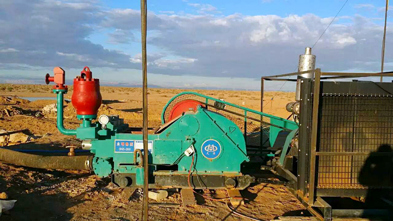 少林公司采购河北永明生产的3NB系列泥浆泵用于阿尔及利亚水井施工
